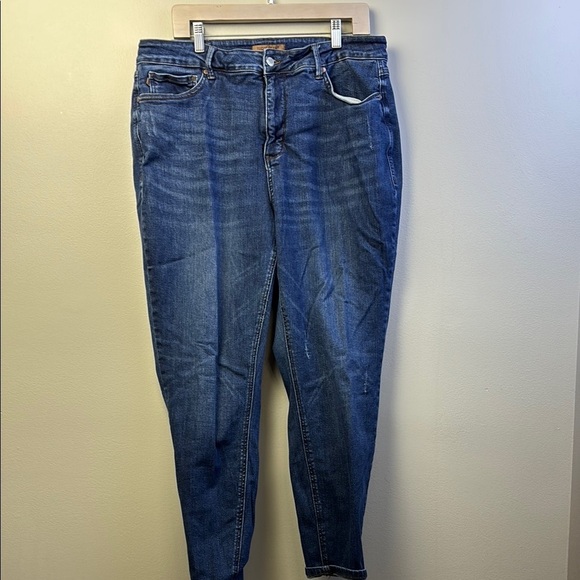 Judy Blue Denim - Judy blue skinny fit Classic Blue Women's Jeans size 20 W.